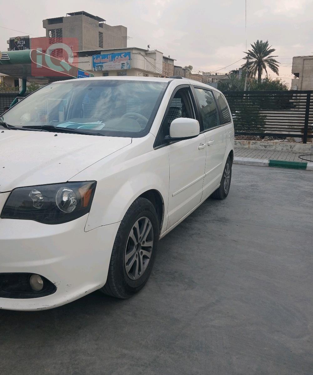 دودج جراند كارافان